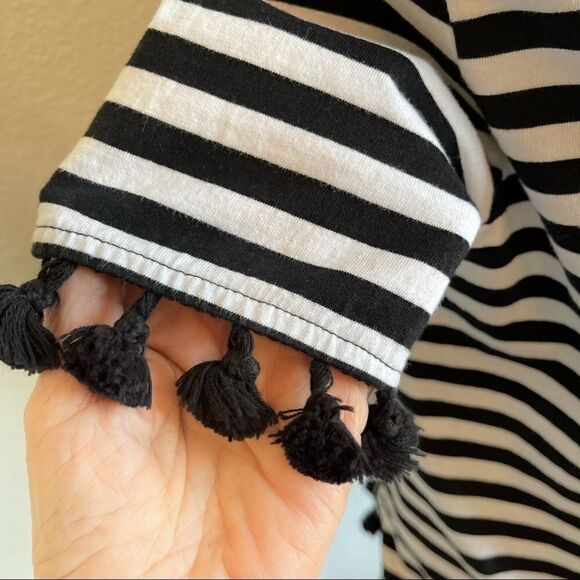 See and Be Seen Striped Top with Tassel Trim - S - Picture 2 of 10